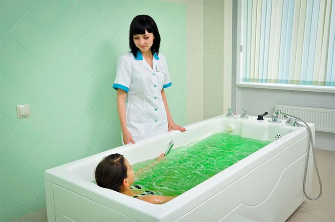 თერაპიული აბაზანის მიღება ეფექტური პროცედურაა ართროზის სამკურნალოდ